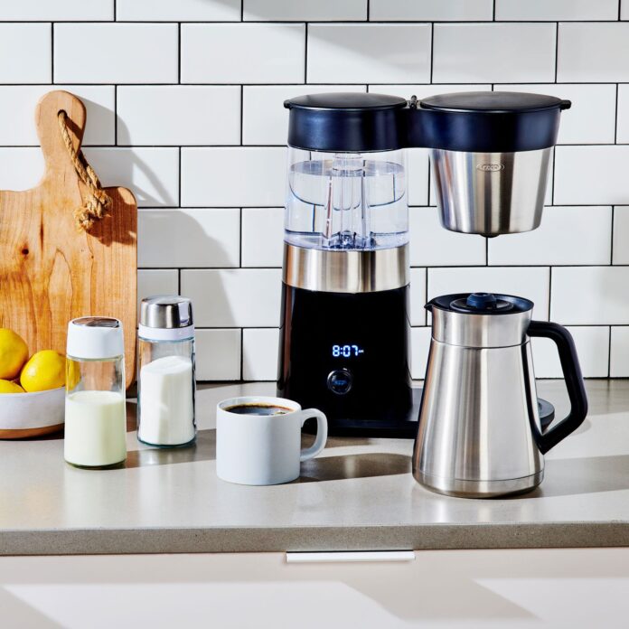 Gear-OXO-9-Cup-Coffee-Maker-lifestyle.jpg