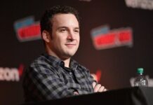 ‘Boy Meets World’ Cast Begs Ben Savage to ‘Come Back Into Our …