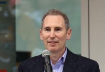 Amazon CEO reportedly raised Anthropic model concerns before government crackdown