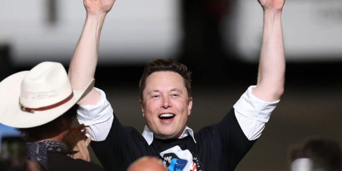 Musk-GettyImages-1236085489.jpg
