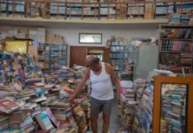 Once A Bus Conductor, Padma Shri Anke Gowda Built A 20-Lakh-Book Free Library In Karnataka For All