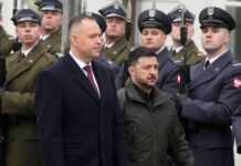 Zelenskyy returns Polish honor after president revokes it in history dispute