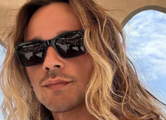 Celebrity Hairstylist Travis Ogletree’s Golden Rules for Shiny, Sun-Kissed Locks All Summer Long