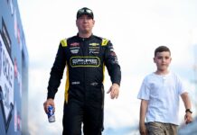 Kyle Busch’s father and son honor him with special tribute lap at Charlotte
