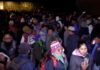 Hundreds brave freezing weather in La Paz to line up for affordable food