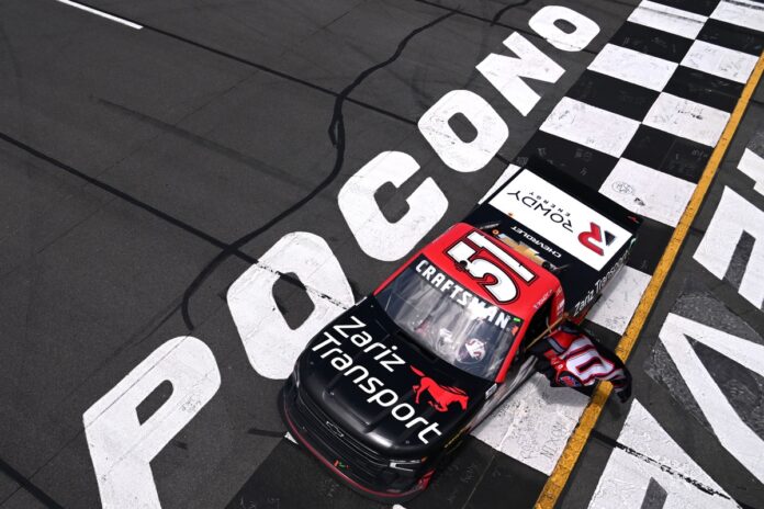 kyle-busch-earns-kyle-busch-mo.jpg