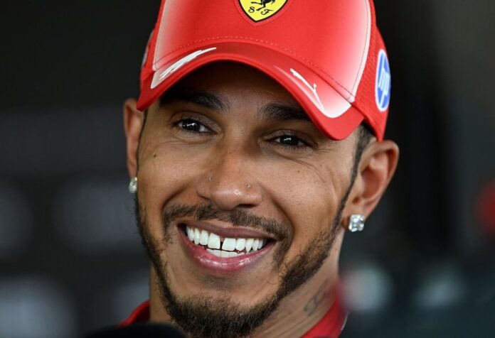 lewis-hamilton-ferrari.jpg
