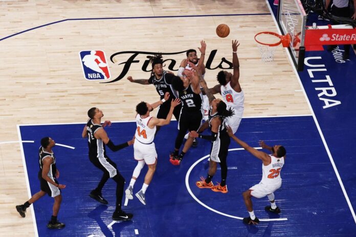 new-york-knicks-forward-og-130538323.jpg