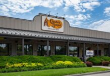 Cracker Barrel shares soar on improved customer satisfaction, but cook warns chain has started to cut corners