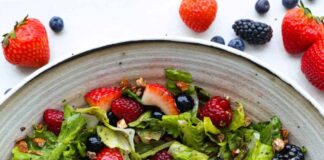 Copycat Zupas Nuts About Berries Salad