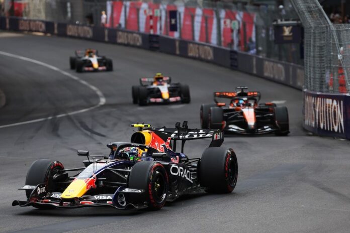 oscar-piastri-mclaren-isack-ha.jpg