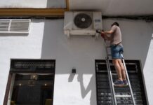 Are deadly heat waves driving Europeans to embrace air conditioning?