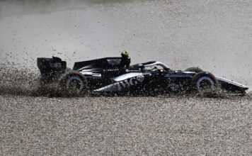 F1 Barcelona GP: George Russell beats Oscar Piastri in wide open FP3