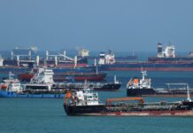 In the waters off Malaysia, Iranian oil sales continue despite blockade
