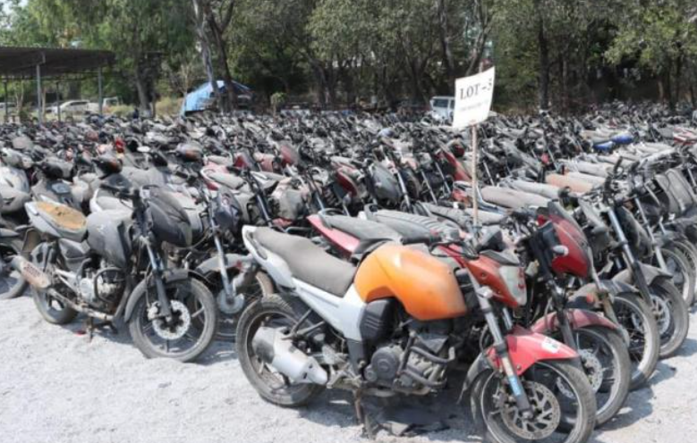 Warangal Traffic Police Urge Two-Wheeler Owners to Collect Seized Bikes