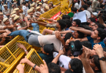 Opposition Slams Cop for Allegedly Manhandling Woman Protester in Mumbai