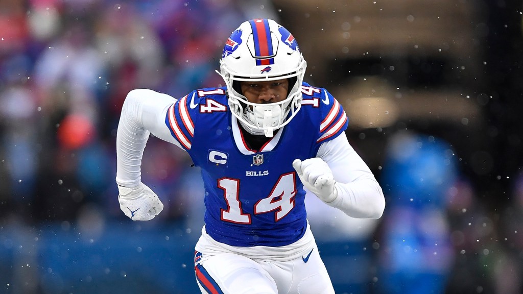 Commanders ‘continue to monitor’ Stefon Diggs as potential receiver option despite tumultous offseason