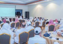 “الشؤون الإسلامية” تدرب 50 عالمًا يمنيًا بمكة على استخدام الذكاء الاصطناعي لخدمة الدعوة