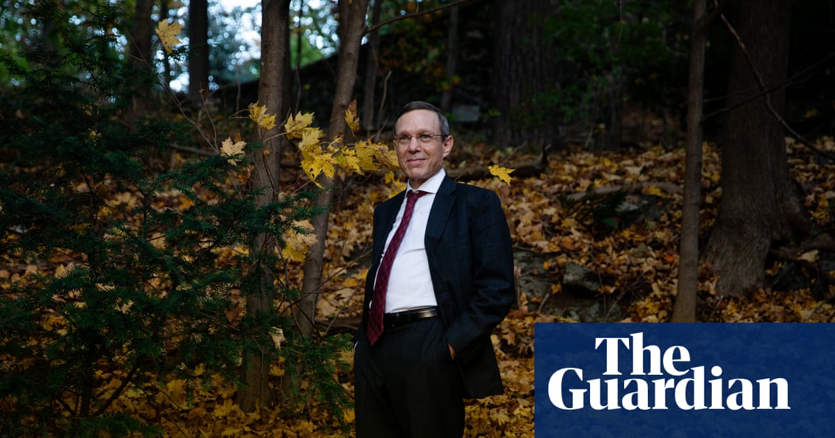 The Harvard astronomer dubbed Trump’s chief alien hunter starts by assuming UFOs human-made