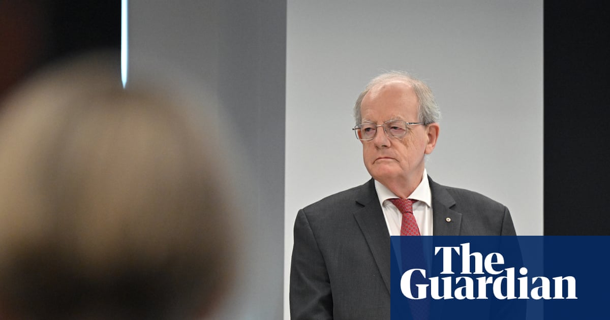 Investigations into former anti-corruption chief Paul Brereton nixed over cost concerns