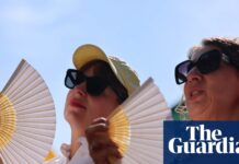 Heatwave and online shopping drive up retail sales in Great Britain
