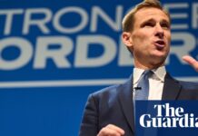 Tory MP accuses French navy of firing shots in Channel incident