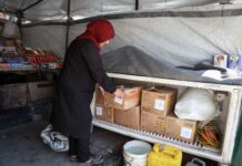 Life without refrigerators: Gaza residents fight heat and food spoilage