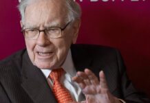 ‘He found their weakness. It might have been sex. It might be power’: Warren Buffett stunned by Epstein pull as he snubs Gates Foundation
