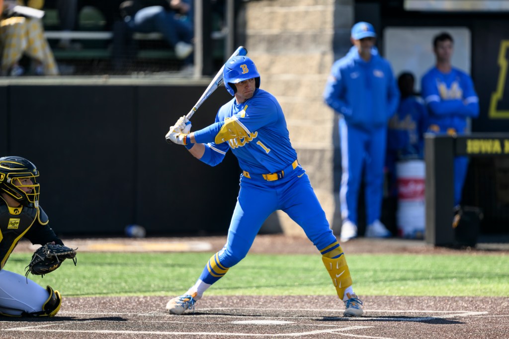 UCLA’s Roch Cholowsky goes No. 1 in MLB draft to White Sox, making good on pledge