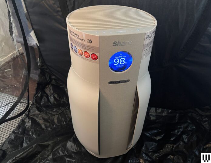 Shark-BreatheClear-MAX-with-NeverChange-Air-Purifier-source-Molly-Higgins.jpg