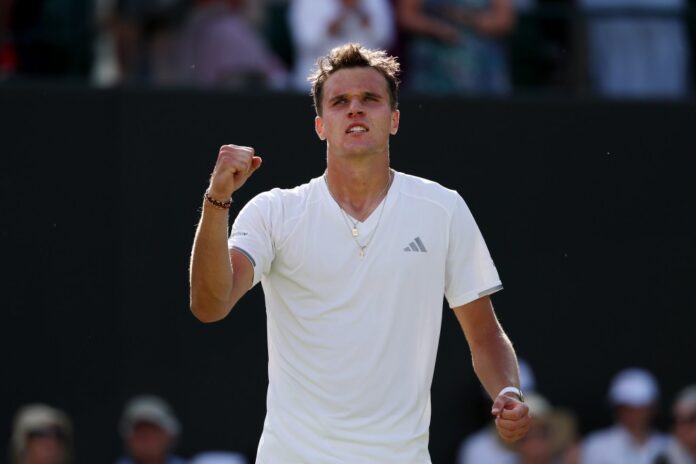 jakub-mensik-czechia-celebrates-victory-132828527.jpg