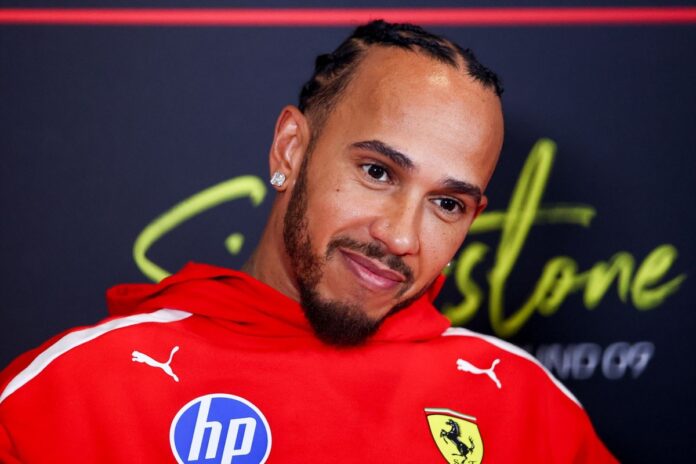 lewis-hamilton-ferrari.jpg