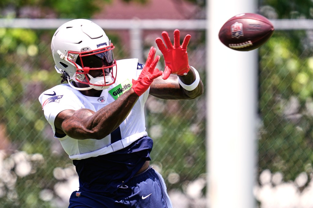 Tom Brady hilariously calls wide receiver drama ‘Real Housewives of the NFL’