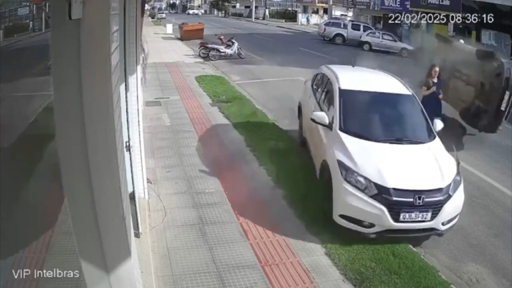 woman-walked-away-unharmed-narrowly-134195319.jpg