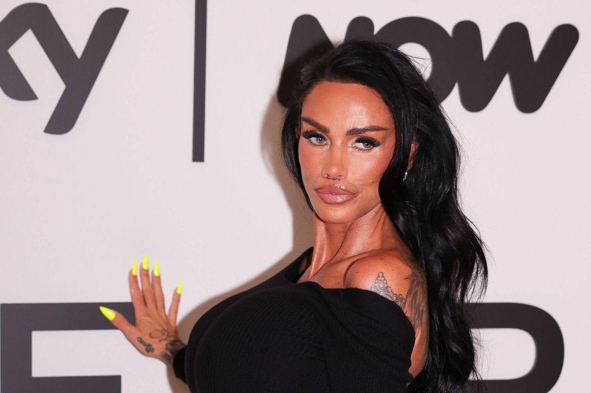 0_Katie-Price-Nothing-To-Hide.jpg