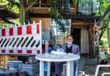 ‘A symbol of resistance’: the fight to save treehouse built on no man’s land next to Berlin Wall