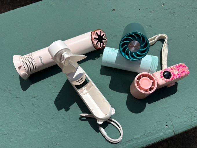 What’s the best handheld mini fan?