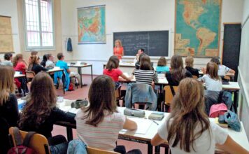 La beffa dei vicepresidi e dei prof staffisti: “Lo straordinario se ne va in contributi e tasse”