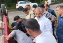 Bandi Sanjay’s Humanitarian Gesture Helps Accident-Hit Family In Siddipet