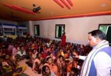 CM Majhi Surveys Flood-Hit South Odisha, Kalinga Ghati Remains Shut After Landslides