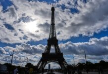 Eiffel Tower Chief to Step Down After Female Staff Exclusion