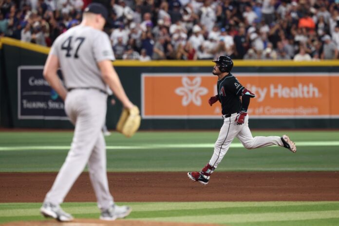28-arizona-diamondbacks-runs-bases-141892947.jpg