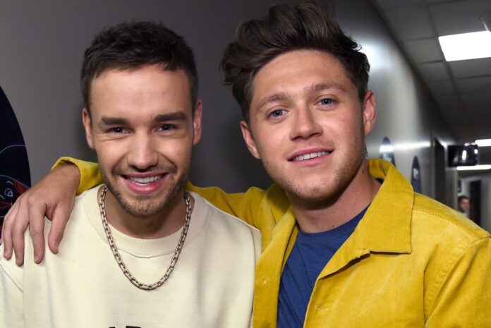 4_1027-KIIS-FMs-Jingle-Ball-BACKSTAGE.jpg