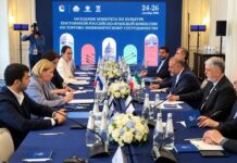 Iranian, Russian culture ministers meet in St. Petersburg, promise new era in cultural relations