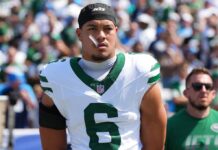 Jets’ Dan Belton draws shout out from Aaron Glenn for in-game position switch