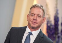 Troy Aikman hasn’t had ESPN contract talks after Joe Buck megadeal: ‘I thought something would be done’