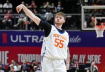 Knicks sign familiar names to round out training camp roster