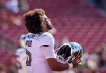 Oregon QB Dante Moore leaves USC game in ambulance after hit to head