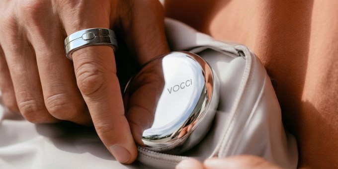 Ring-charging-case.jpg