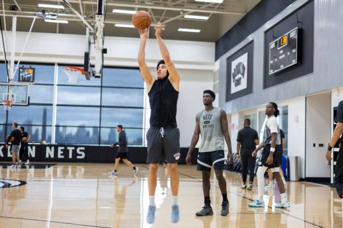 brooklyn-nets-nolan-traore-shoots-143040694.jpg